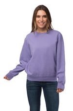 female model wearing lavender beach washed kstate crewneck