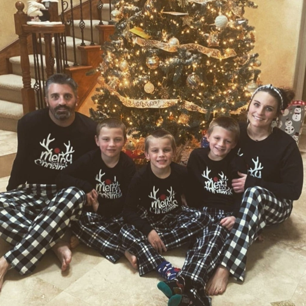 Red and white online matching christmas pajamas